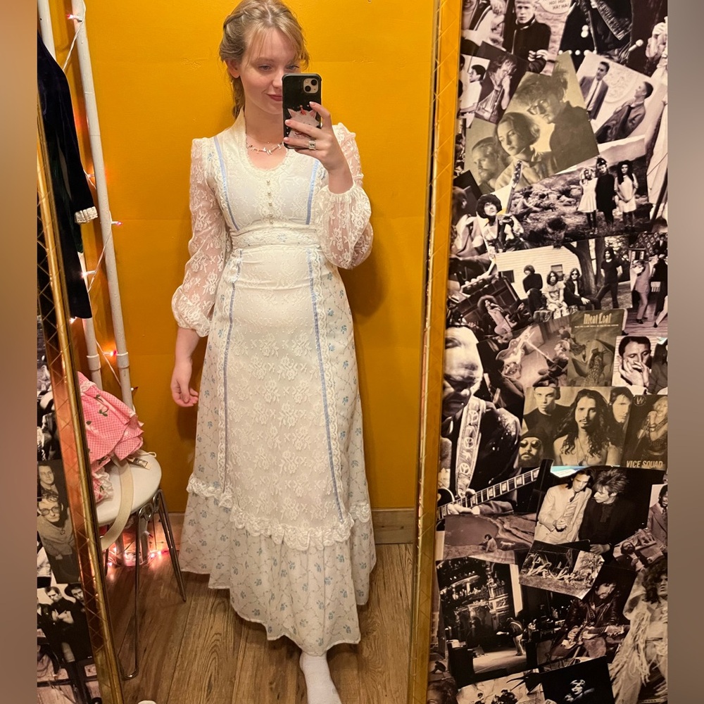 Vintage Floral Lace Dress with Blue Accents